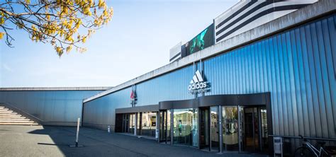 adidas outlet erlangen|adidas herzogenaurach olympiaring.